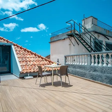Pero In Blue House *